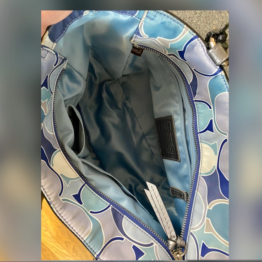 Coach Purse - Picture 3 of 6